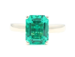Women's 2.40 Ct Lab-Created Emerald 14KT White Gold Solitaire Gemstone Ring 4g