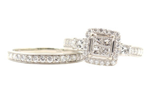 1.30 ctw Princess & Round Cut Diamond Halo 10KT White Gold Wedding Ring Set 5.3g