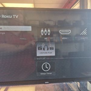 ONN 32" Roku Smart Tv with remote 100012589