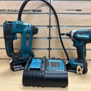 Makita 18V Lithium Ion Impact Driver and Tire Inflator