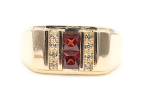 Men's 10KT Yellow Gold 0.36 Ctw Princess Cut Garnet & Round Diamond Ring 6.30g