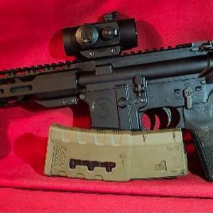 Radical Rf-15 Semi Auto AR-15 5.56 Rifle