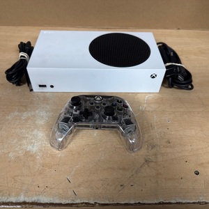 MICROSOFT 1883 / XBOX ONE SERIES S GAMING CONSOLE