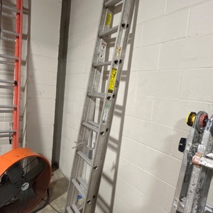 Keller 16' Aluminum Extension Ladder