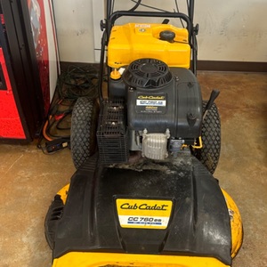 Cub Cadet 33 in. 10.5 HP Briggs and Stratton Electric Start Gas Engine Wide Area