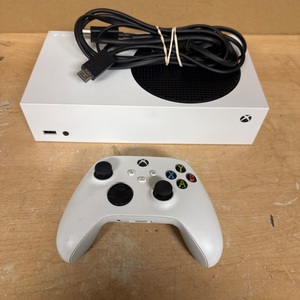 MICROSOFT 1885 / SERIES S GAMING CONSOLE
