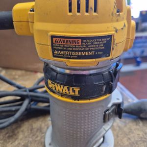 DEWALT Router, Fixed Base, 1-1/4 HP, 7.7-Amp, Variable Speed Trigger, Corded (DW