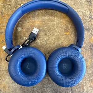 JBL MM0151 WIRELESS HEADPHONES