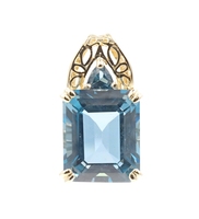 8.30 ctw Emerald & Trilliant Cut Blue Topaz 10KT Yellow Gold Necklace Pendant