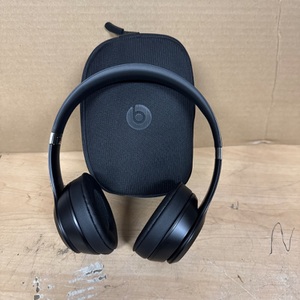 BEATS SOLO 4 / WIRELESS HEADSET