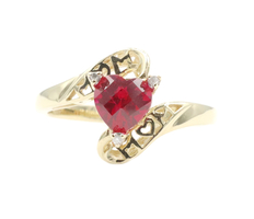 10KT Yellow Gold Heart Cut Lab Created Ruby and Natural Diamond "Mom" Ring 2.3g