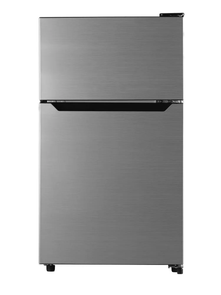 Hisense Dorm Sized Refrigerator with Freezer