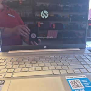 HP LAPTOP 1TB HD, 8GB RAM, INTEL CORE I3-1005G1 WIN 10 15-dw2048nr