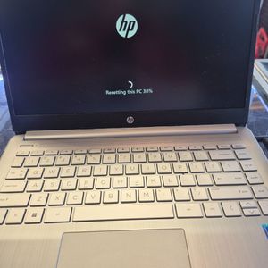 HP LAPTOP 60GB HD, 4GB RAM, INTEL CELERON N4120 WIN 11 14-cf2733wm