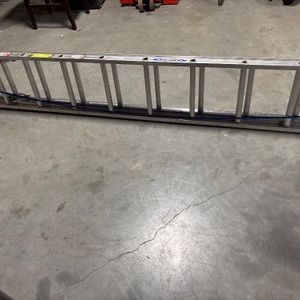 Werner 28 ft extension ladder