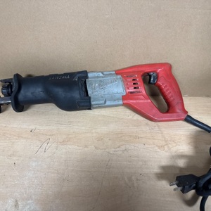 MILWAUKEE 6519-30 RECIPROCATING SAW