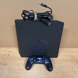 SONY CUH-2215B / PS4 SLIM GAMING CONSOLE