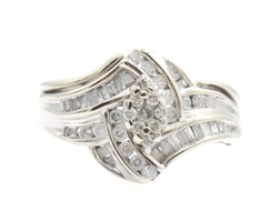 0.73 Ctw Round & Baguette Diamond 10KT White Gold Soldered Wedding Ring Set 5.5g