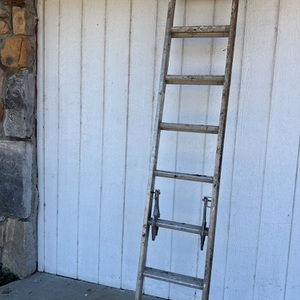 WERNER ALUMINUM EXTENSION LADDER