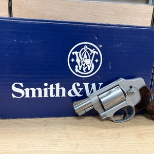 SMITH AND WESSON LADY SMITH .38SPL Double Action Revolver