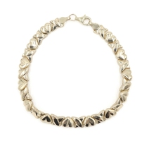 Women's Satin-Finish 10KT Yellow Gold Heart XOXO Link Bracelet 7" by OR - 4.12g