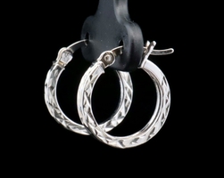 Classic 925 Sterling Silver 16mm Diamond Cut Women's Round Hoop Earrings - 1.4g