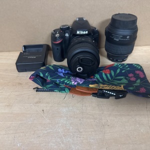 NIKON D3200 DSLR WITH LENS