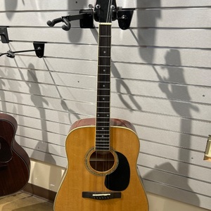 Mitchell MD100 Dreadnought Acoustic Guitar