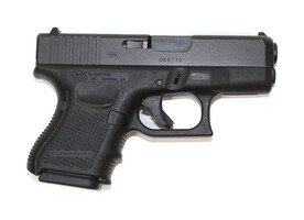 GLOCK 26 gen 4 9mm Compact Pistol 4 Mags