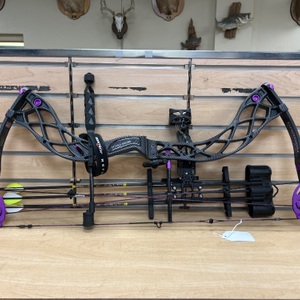 Bowtech Carbon Rose Compound Bow