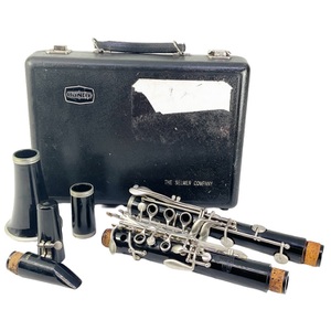 Bundy by Selmer Resonite Student B-flat Clarinet 