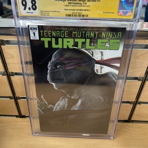 TMNT #1  CGC 9.8 Signature Series Signed by Kevin Eastman 
